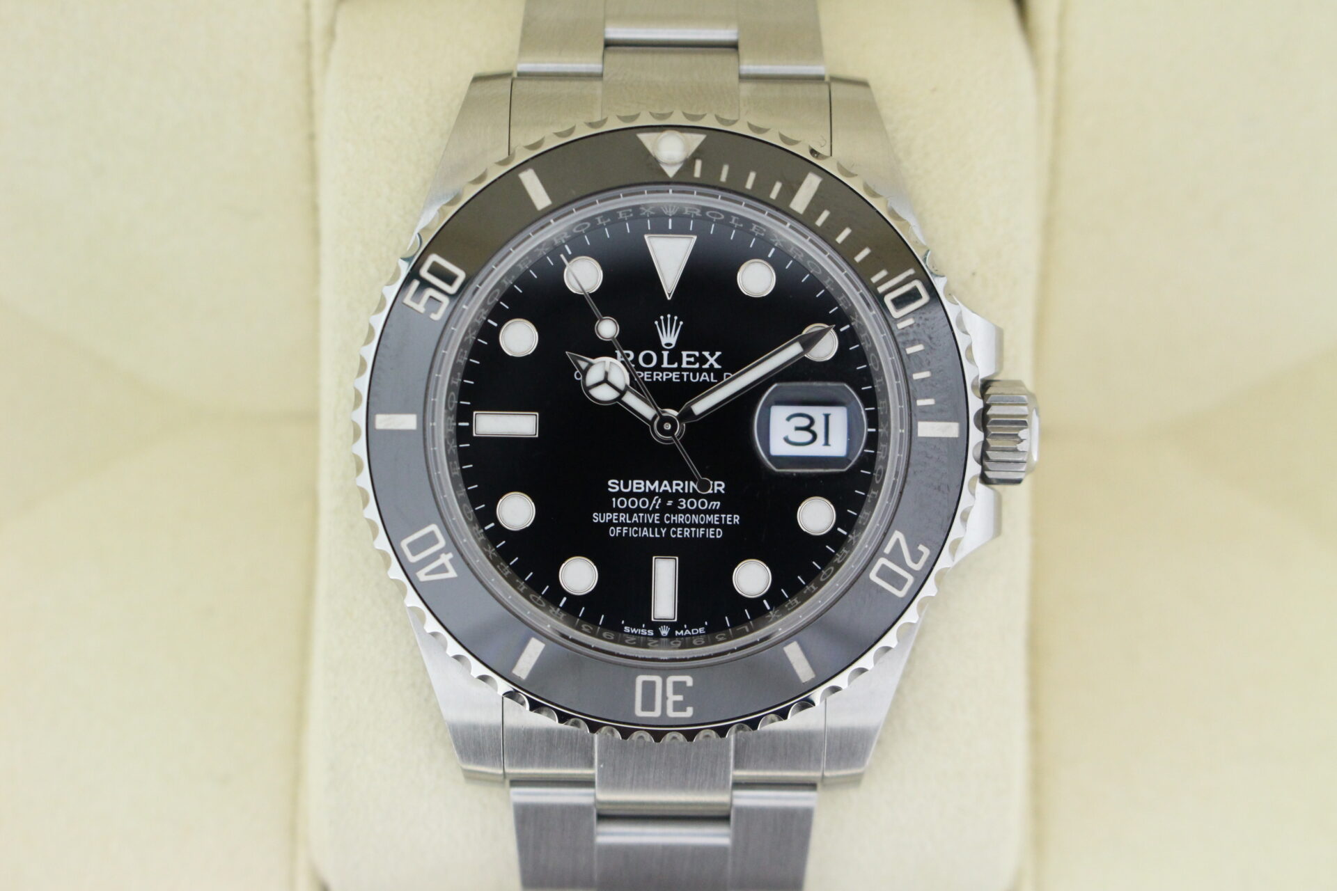 Rolex Submariner Date 41mm 126610LN watch face