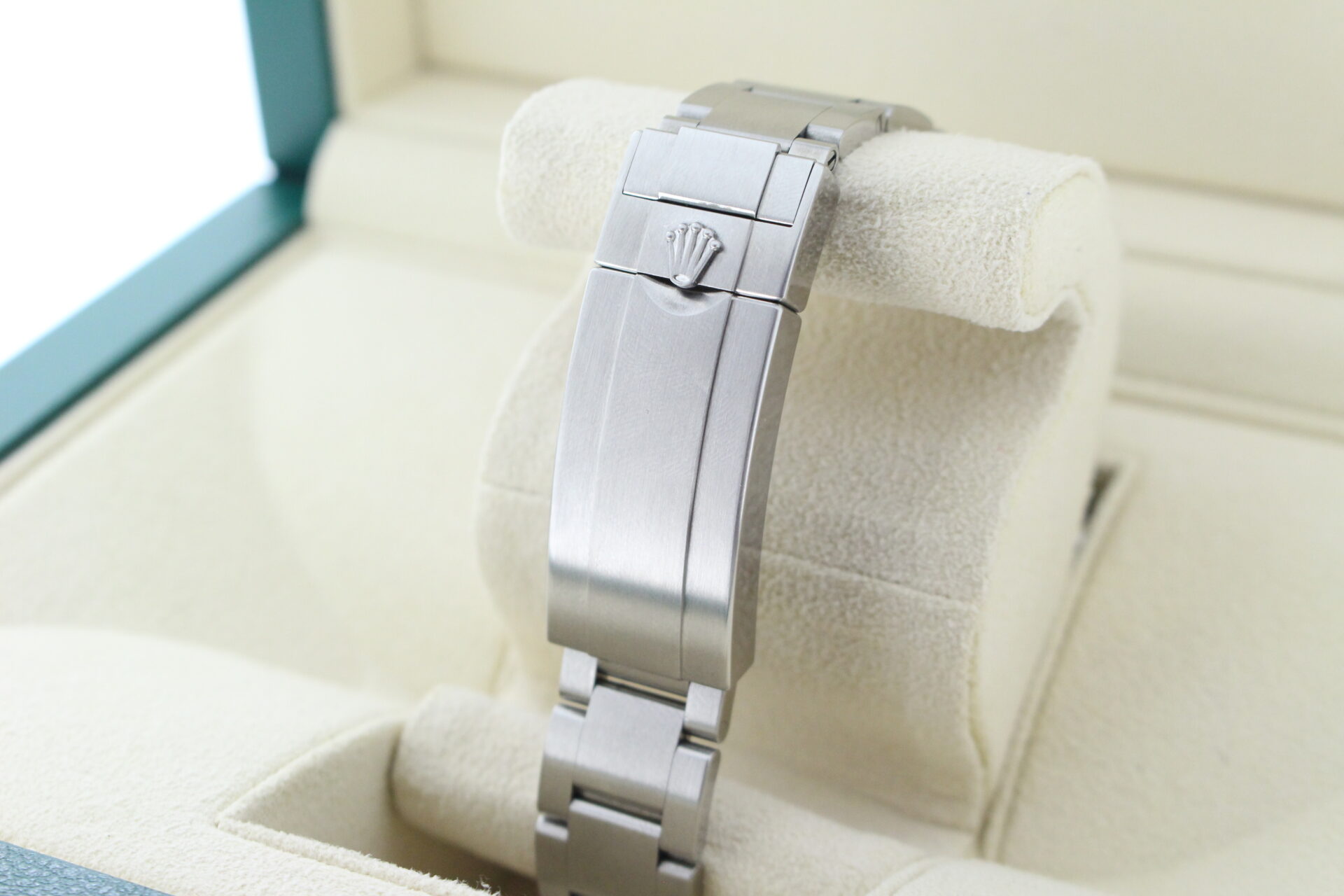 Rolex Submariner Hulk 40mm 116610LV clasp
