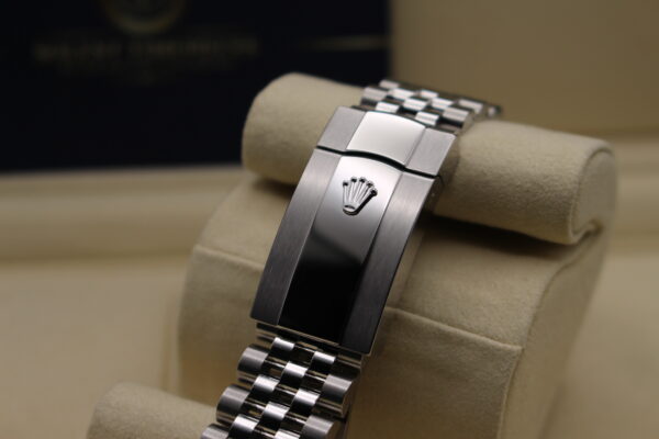 Rolex Datejust 126234 view of clasp