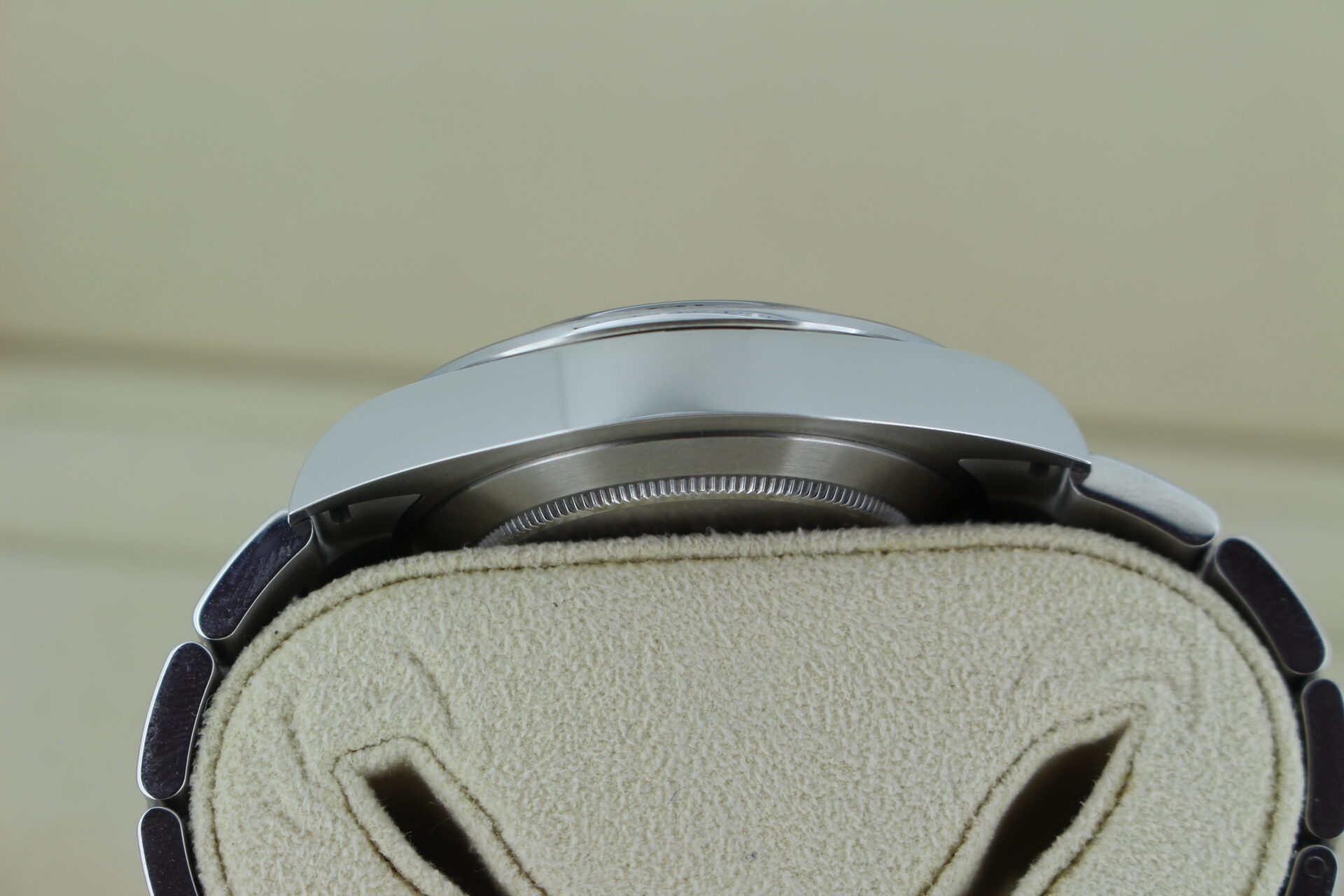 Rolex Explorer II 226570 case