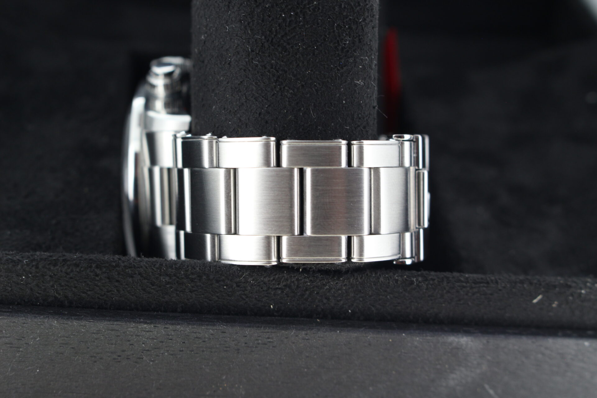 Tudor Black Bay Chrono Panda M79360N bracelet