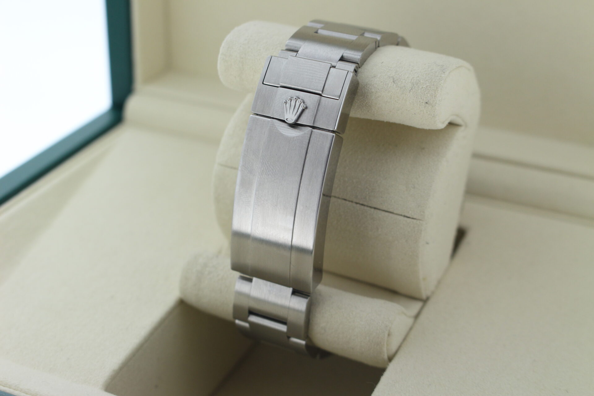 Rolex Submariner No Date 124060 clasp