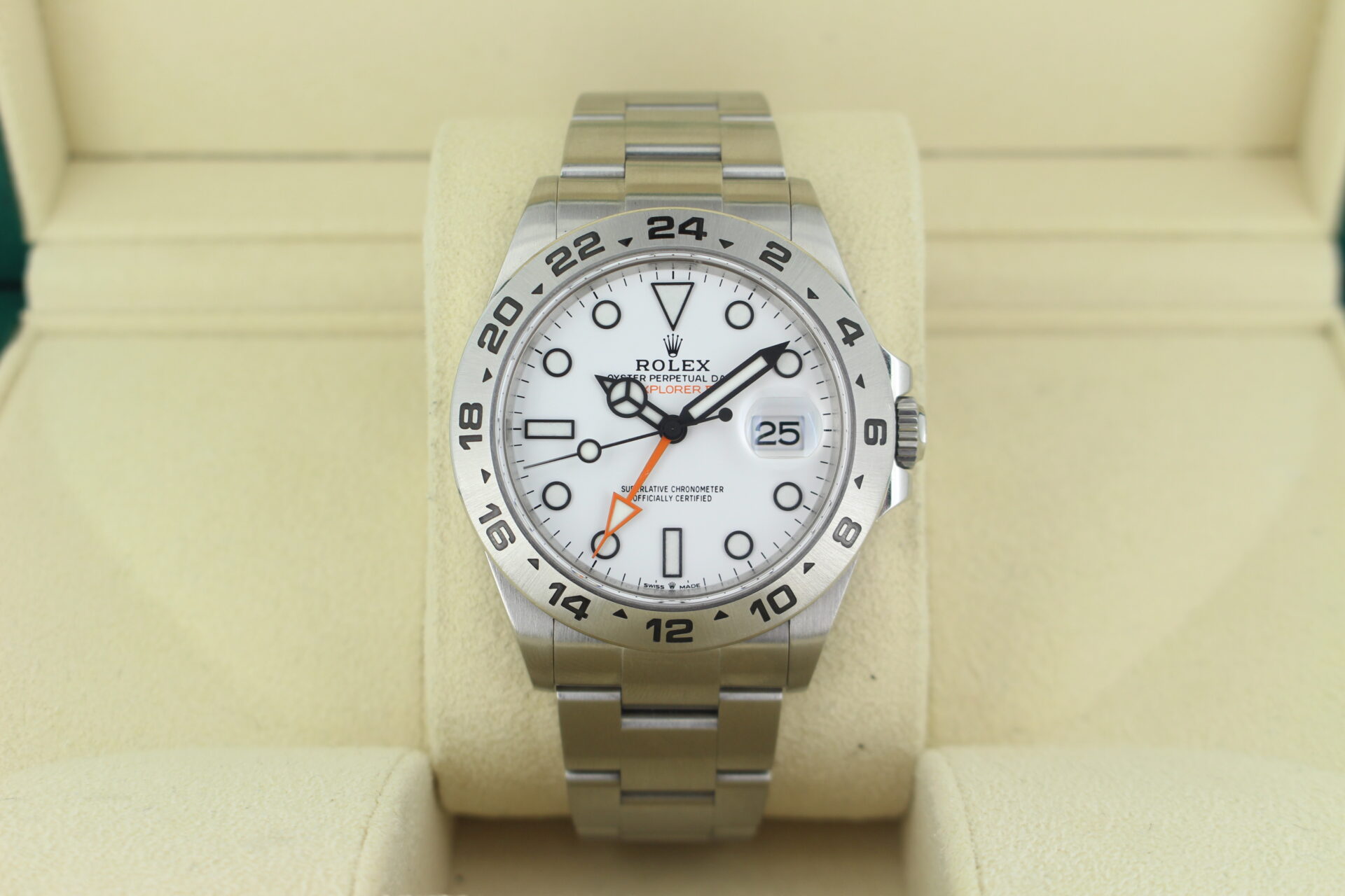 Rolex Explorer II Polar 226570