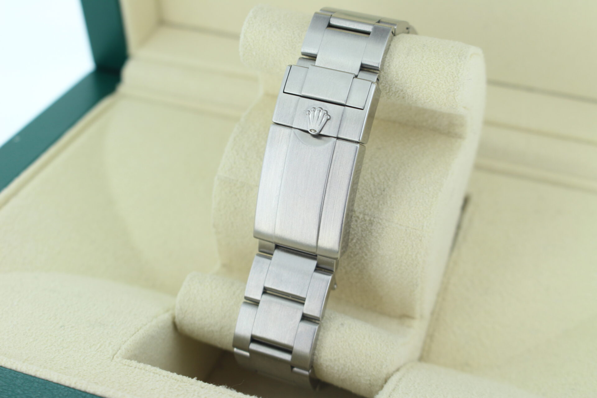 Rolex Explorer II Polar 226570 clasp