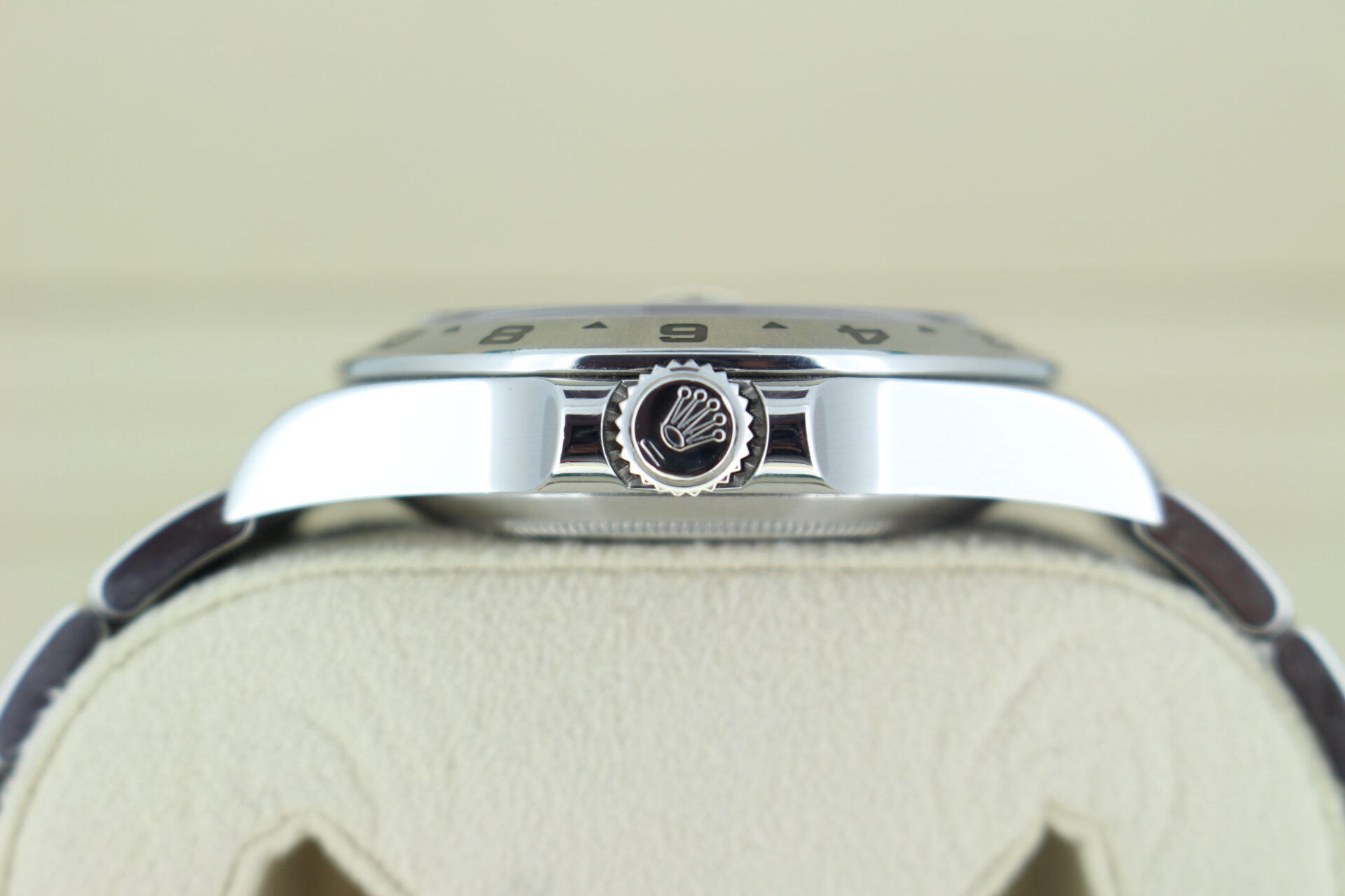 Rolex Explorer II Polar 226570 crown