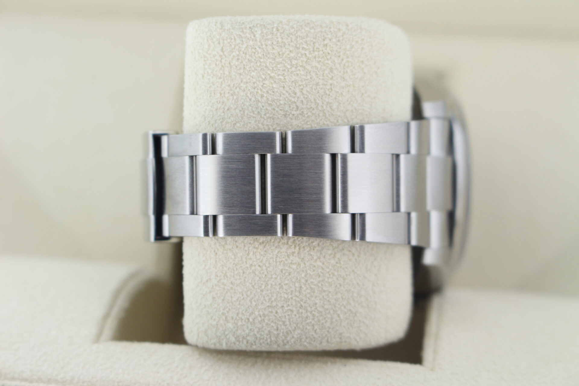 Rolex Oyster Perpetual 41 Green 124300 Oyster bracelet