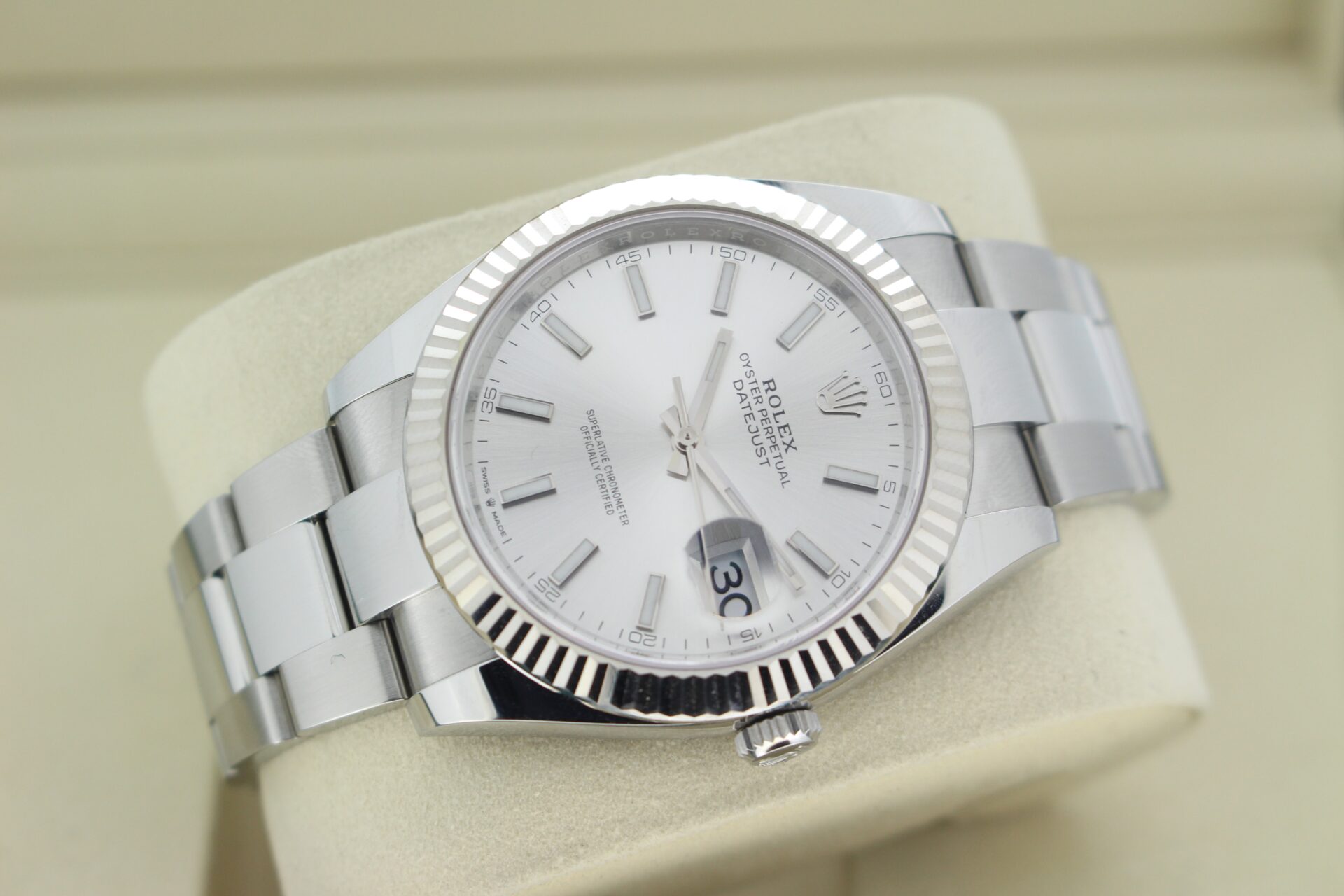 Rolex Datejust 41 Silver 126334 on it's side