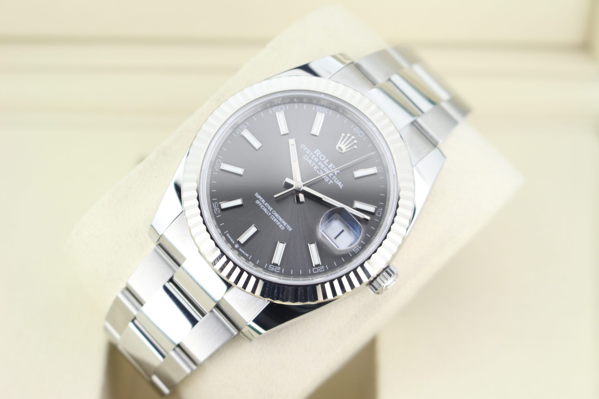 Rolex Datejust 41 Slate Grey 126334 tilted