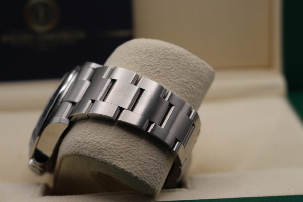 Rolex Oyster bracelet attached to a 226570