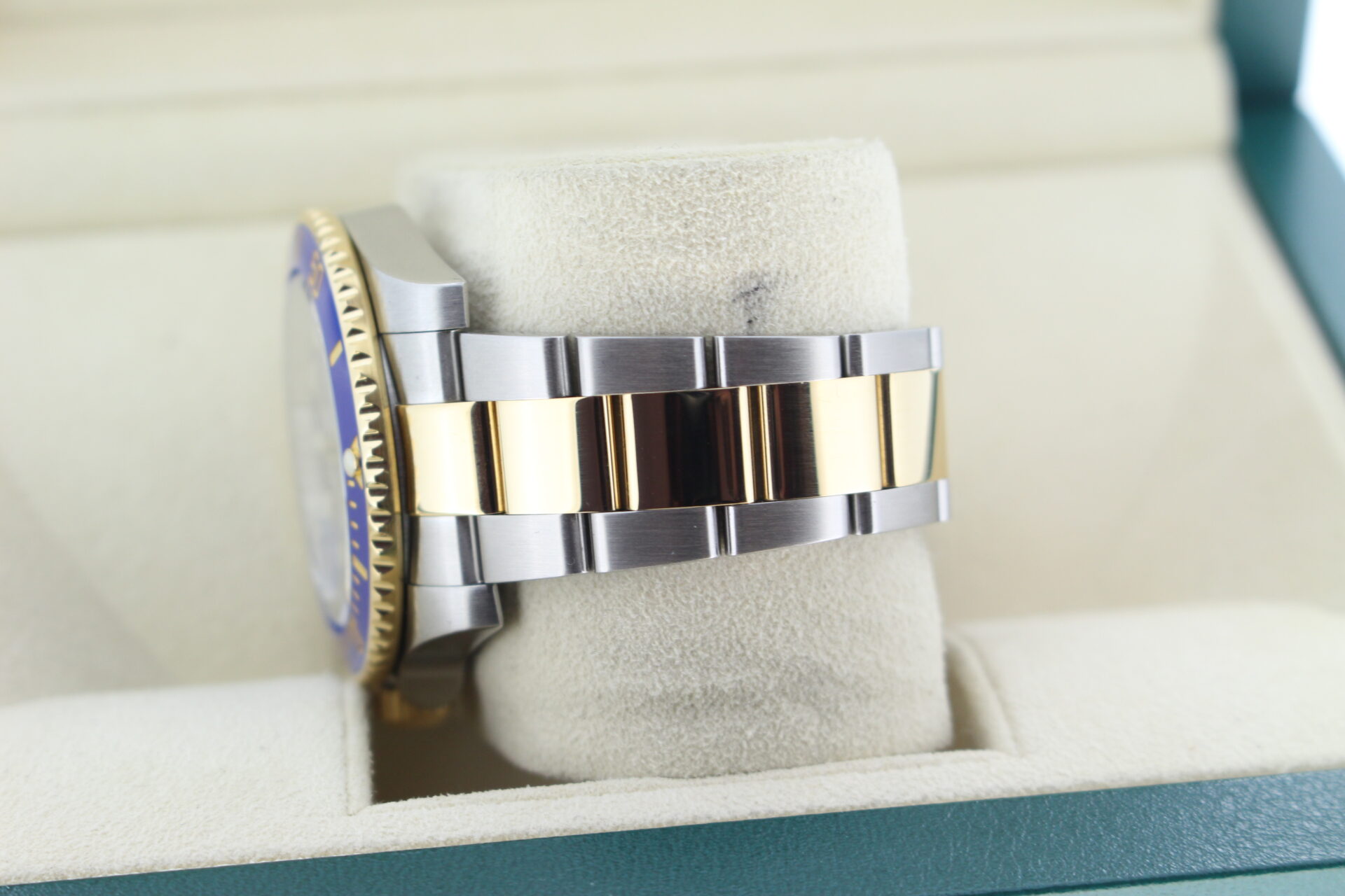 Rolex Submariner Bluesy 40mm 116613LB - Image 9