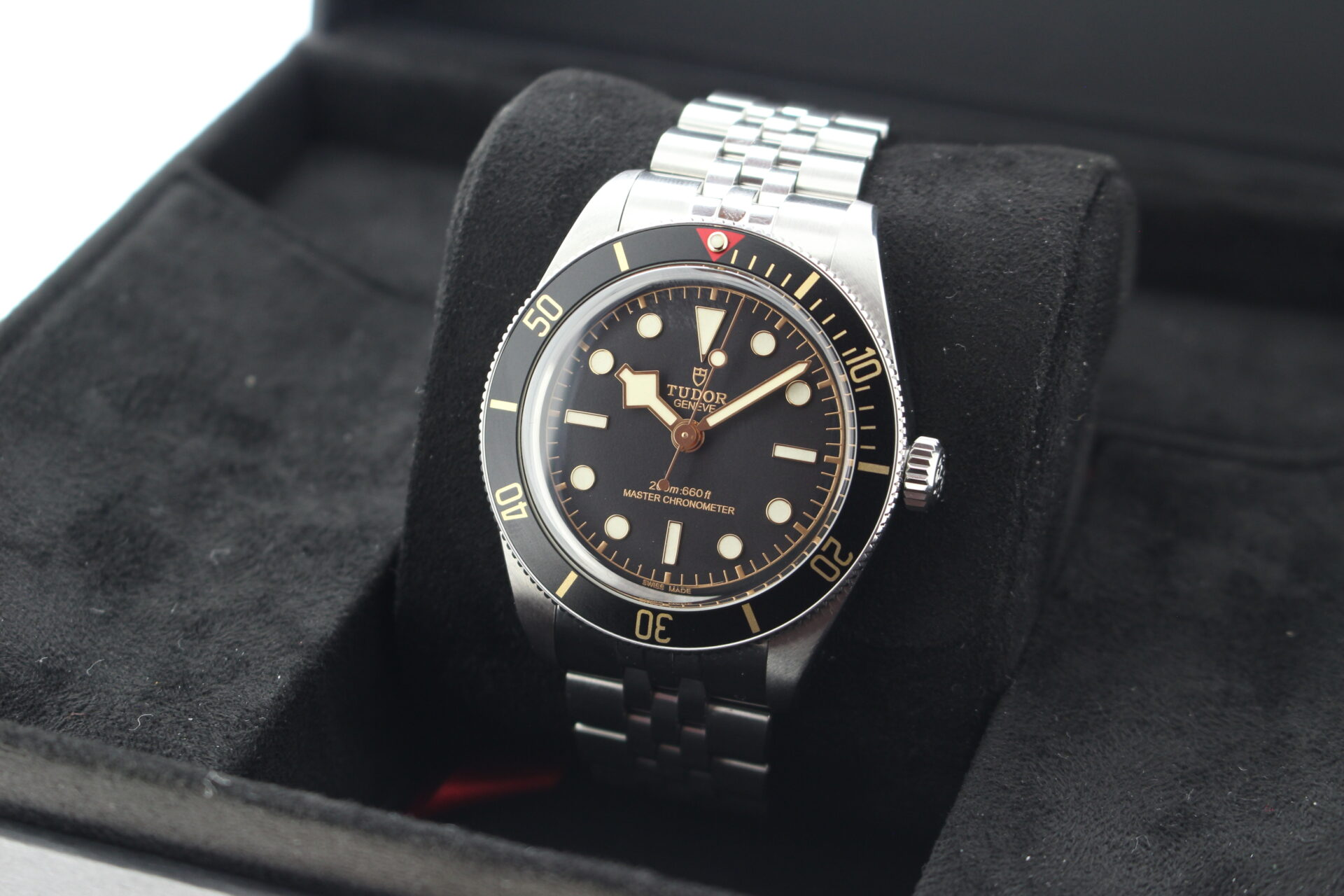 Tudor Black Bay 58 7939A1A0NU facing towards the left to show the right angle