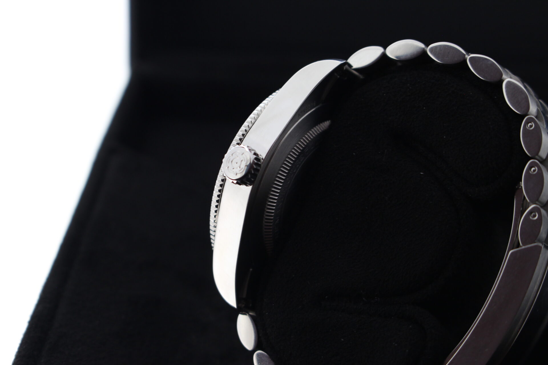 Tudor Black Bay 58 7939A1A0NU crown