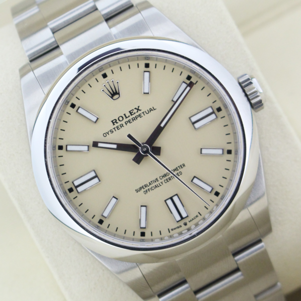 Rolex Oyster Perpetual 41mm Beige 134300