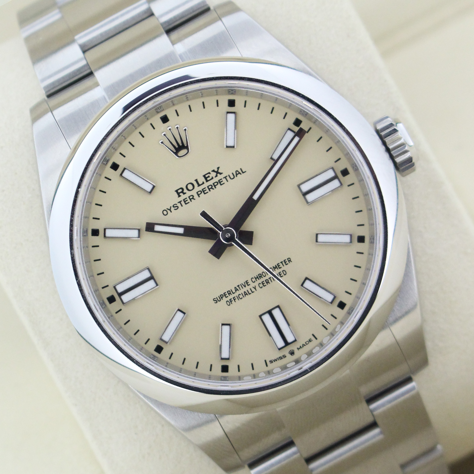 Rolex Oyster Perpetual 41mm Beige 134300
