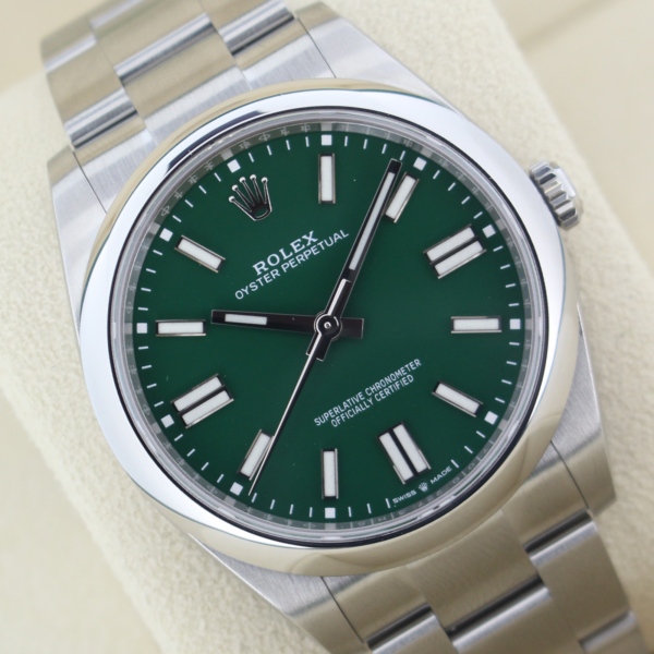Rolex Oyster Perpetual 41 Green 124300