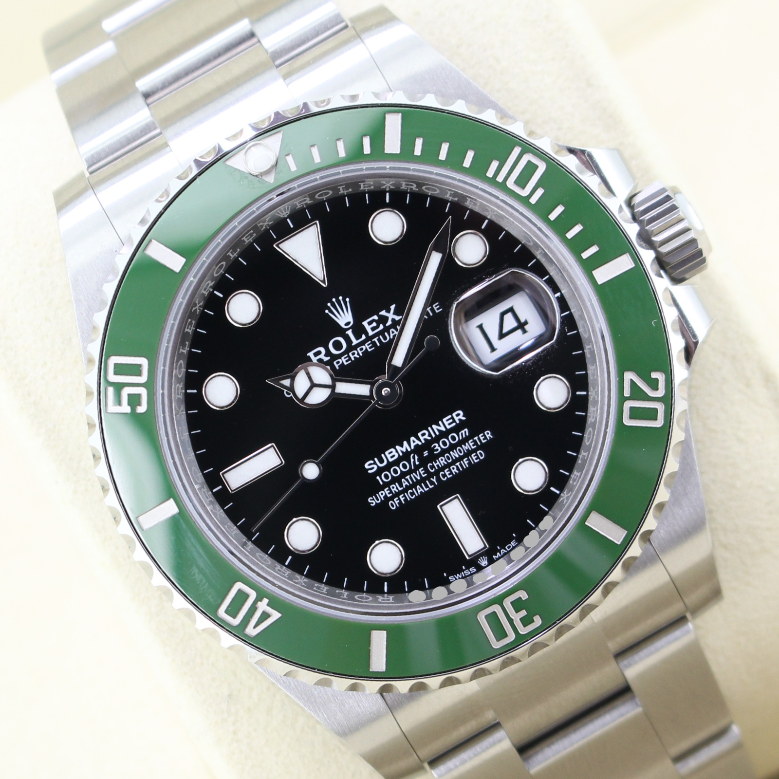 Rolex Submariner Starbucks 41mm 126610LV