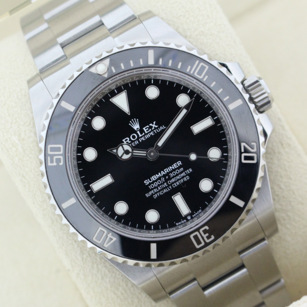 Rolex Submariner No Date 124060 Black