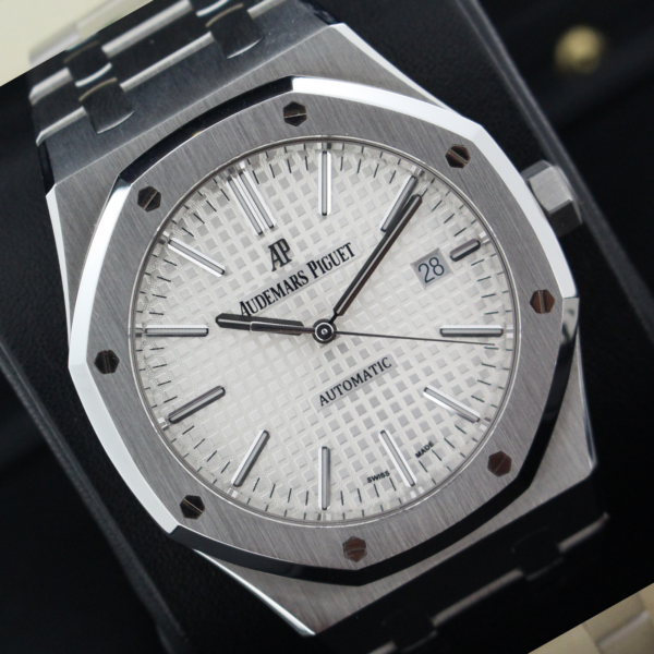 Audemars Piguet Royal Oak 15400ST