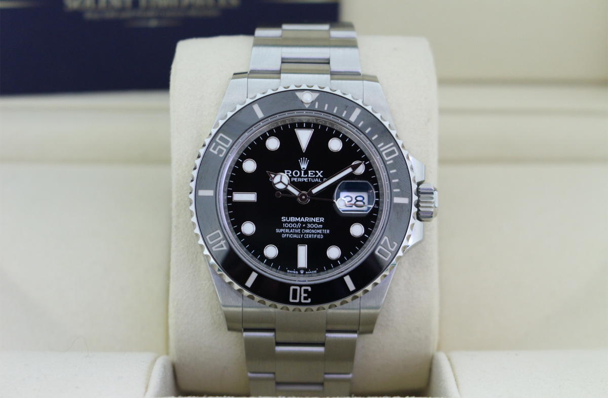 Rolex Submariner 126610LN facing forwards